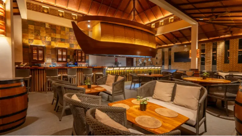 Tropics - Pool-side Bar and Grill